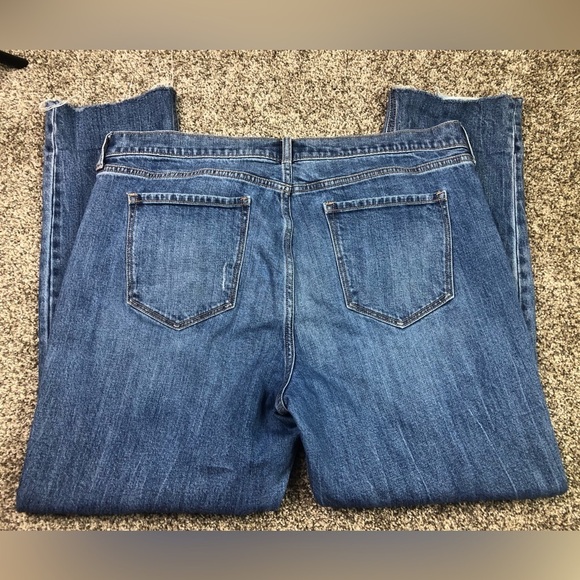 Old Navy Women’s Blue Distressed Denim Mid Rise Boyfriend Jeans Size 16 - Picture 9 of 14